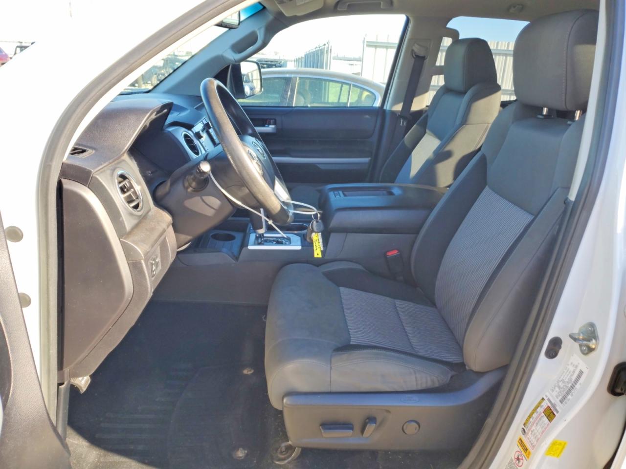 2014 TOYOTA TUNDRA SR5 photo 13