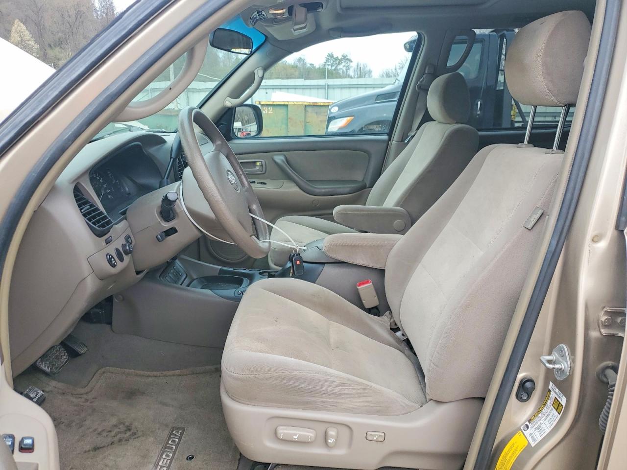 2007 TOYOTA SEQUOIA SR5 photo 7
