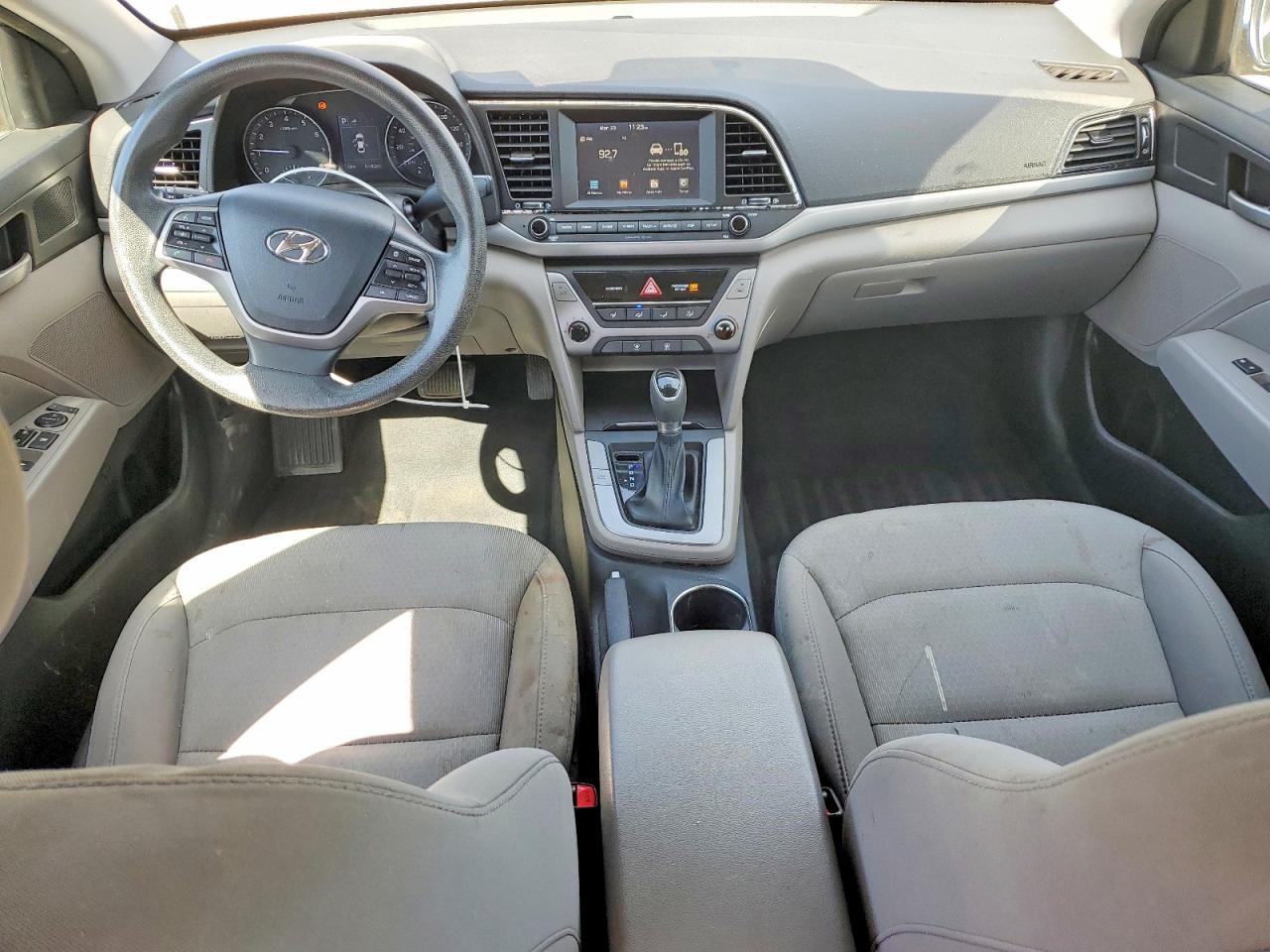 2018 HYUNDAI ELANTRA SEL photo 15
