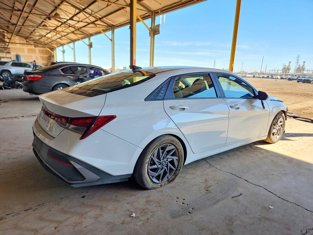 2024 HYUNDAI ELANTRA SEL photo 7