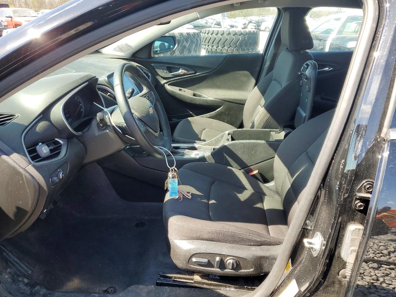 2025 CHEVROLET MALIBU LT photo 15