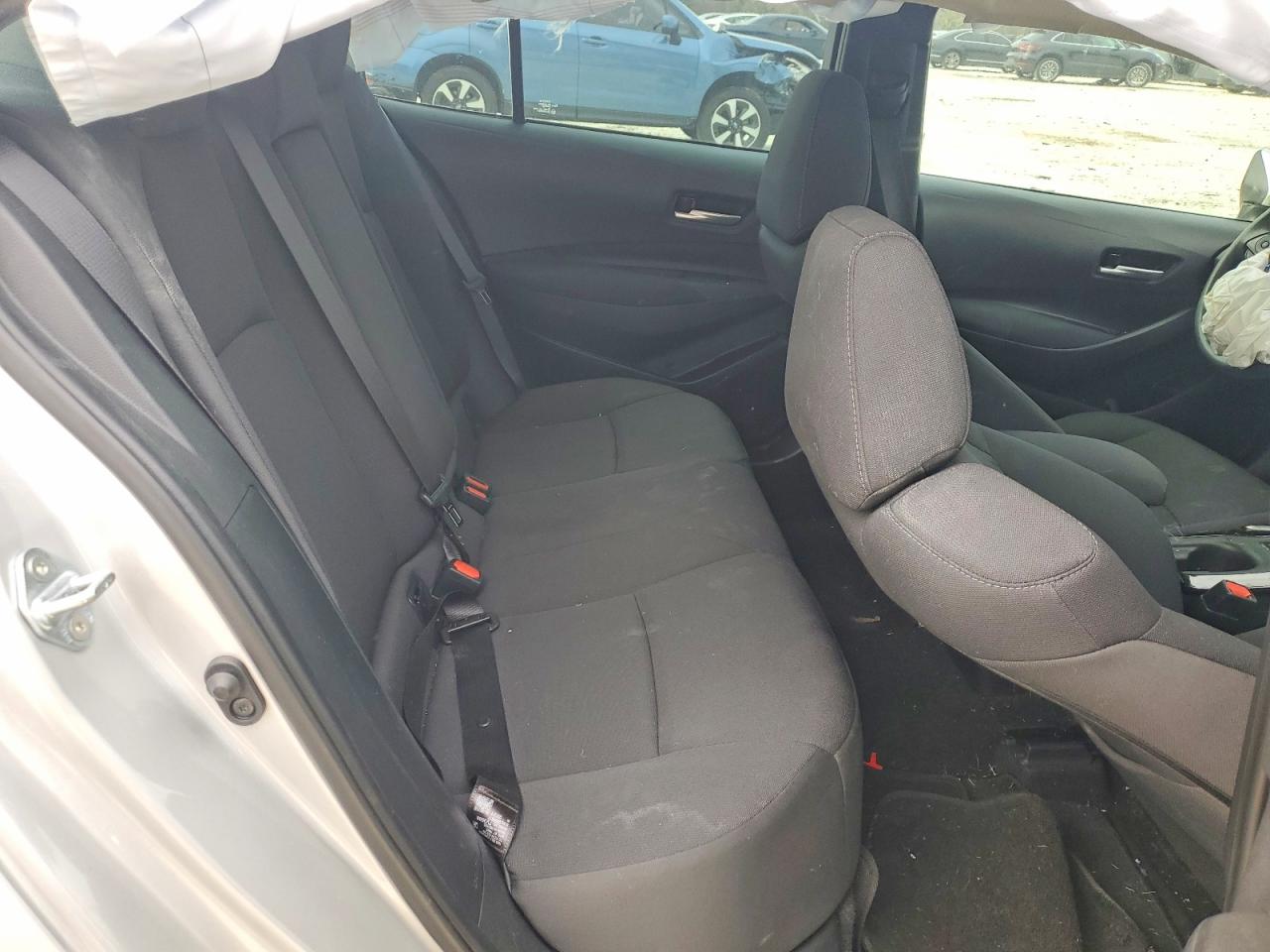 2021 TOYOTA COROLLA LE photo 28