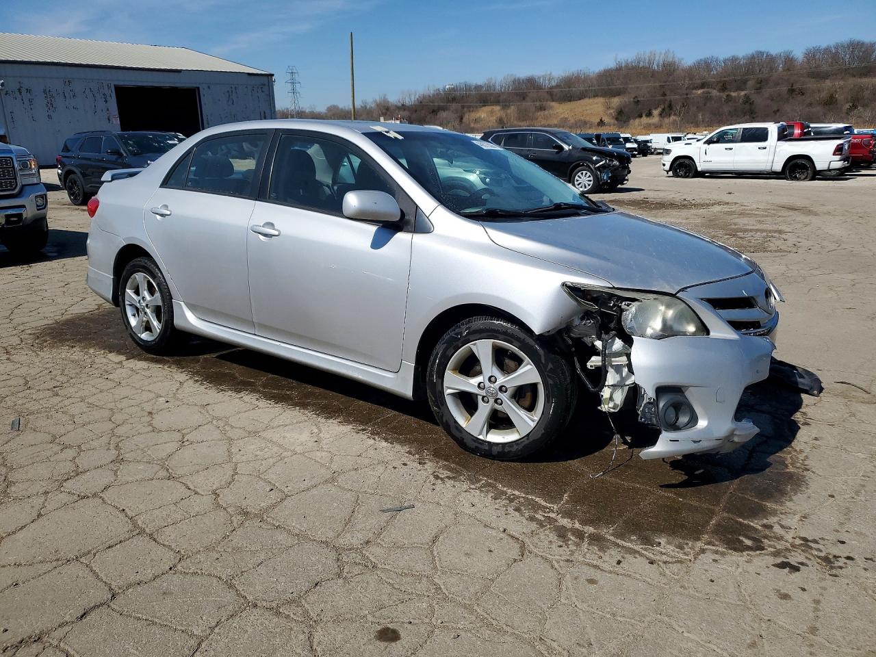 2011 TOYOTA COROLLA S photo 10