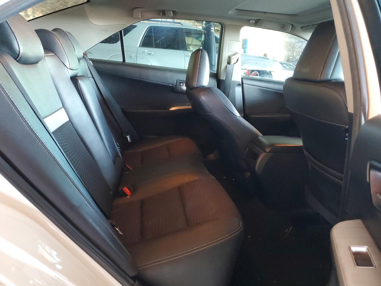 2013 TOYOTA CAMRY SE photo 10