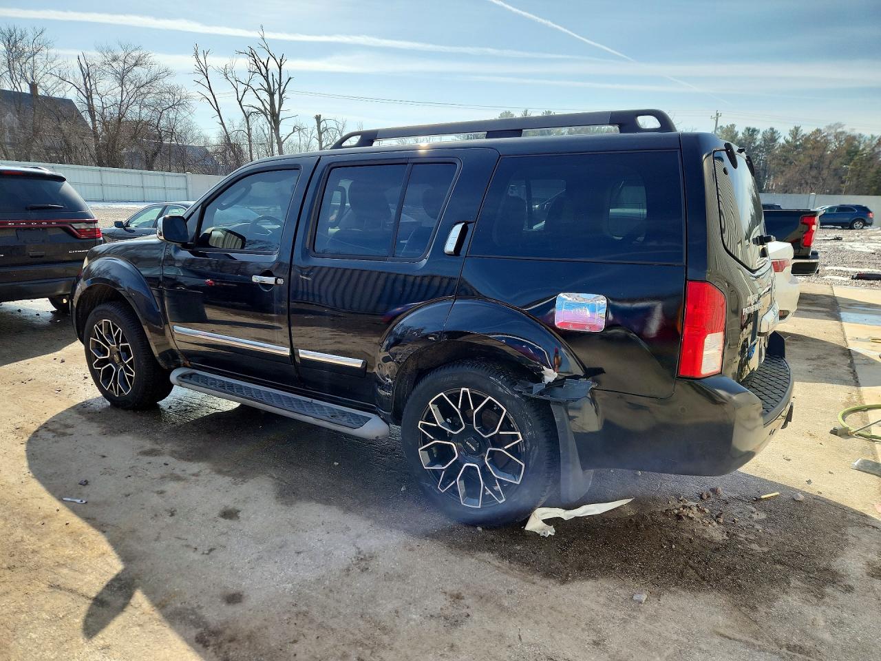 2012 NISSAN PATHFINDER S photo 3
