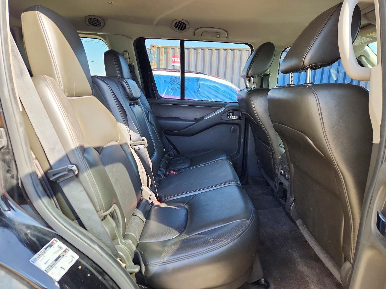 2012 NISSAN PATHFINDER S photo 21