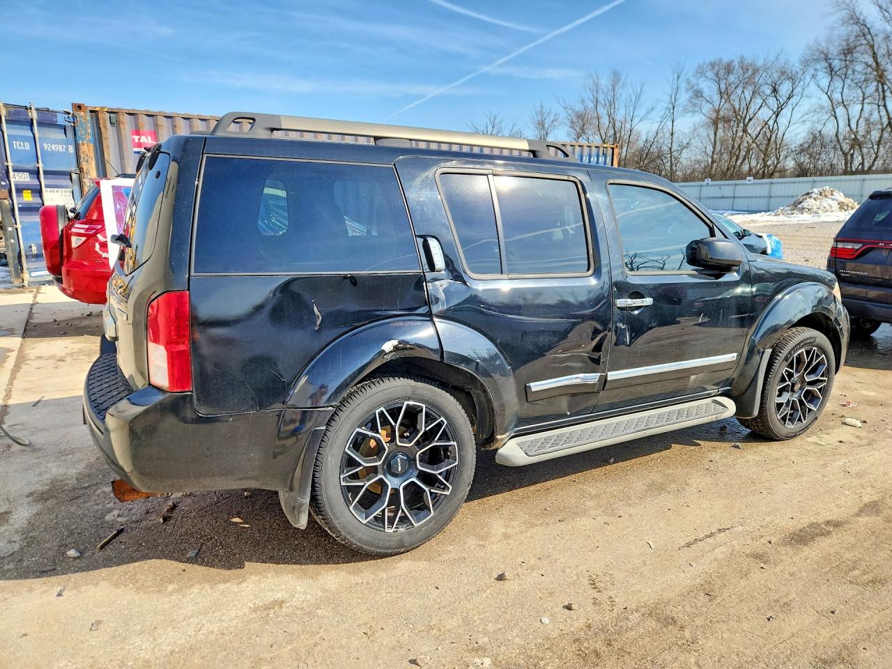 2012 NISSAN PATHFINDER S photo 5