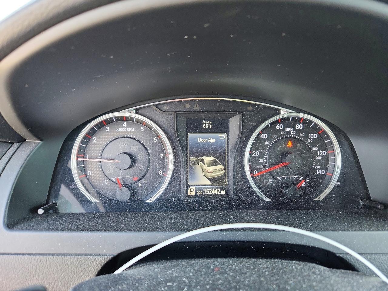 2017 TOYOTA CAMRY SE photo 17