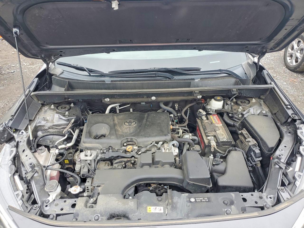 2022 TOYOTA RAV4 XLE photo 23
