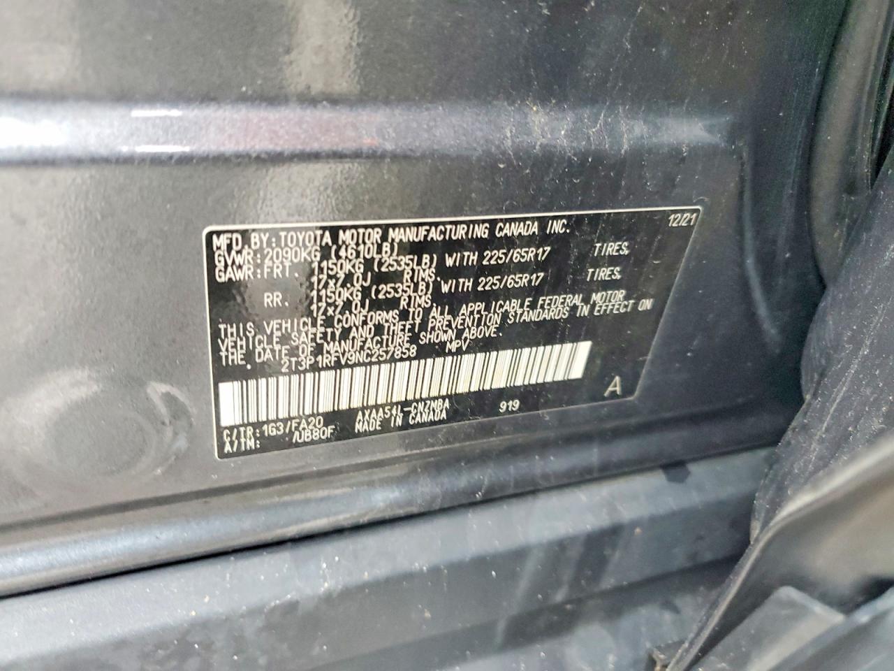 2022 TOYOTA RAV4 XLE photo 25
