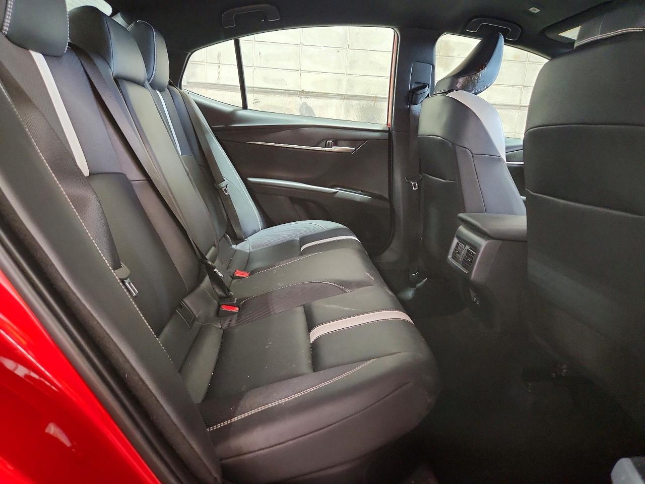 2025 TOYOTA CAMRY SE photo 27