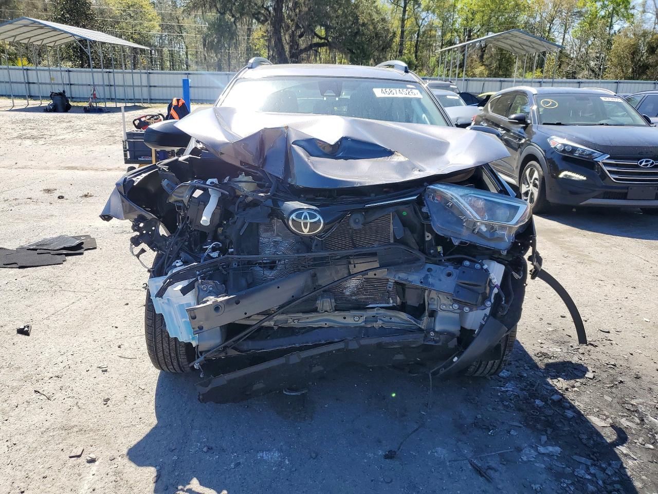 2018 TOYOTA RAV4 LE photo 9