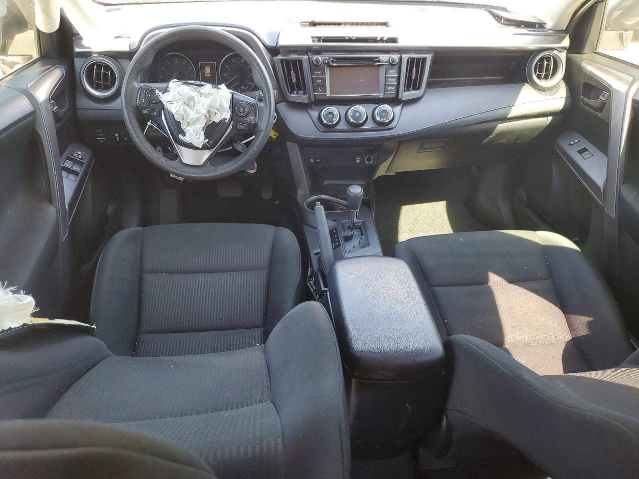 2018 TOYOTA RAV4 LE photo 15
