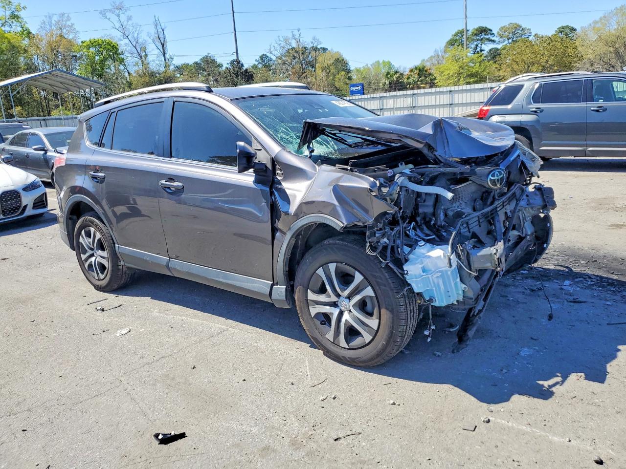2018 TOYOTA RAV4 LE photo 7