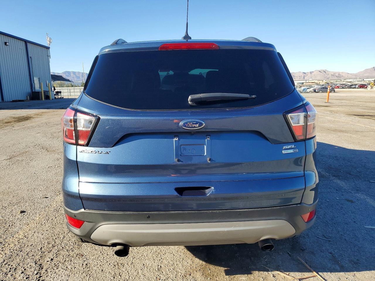 2018 FORD ESCAPE SEL photo 11