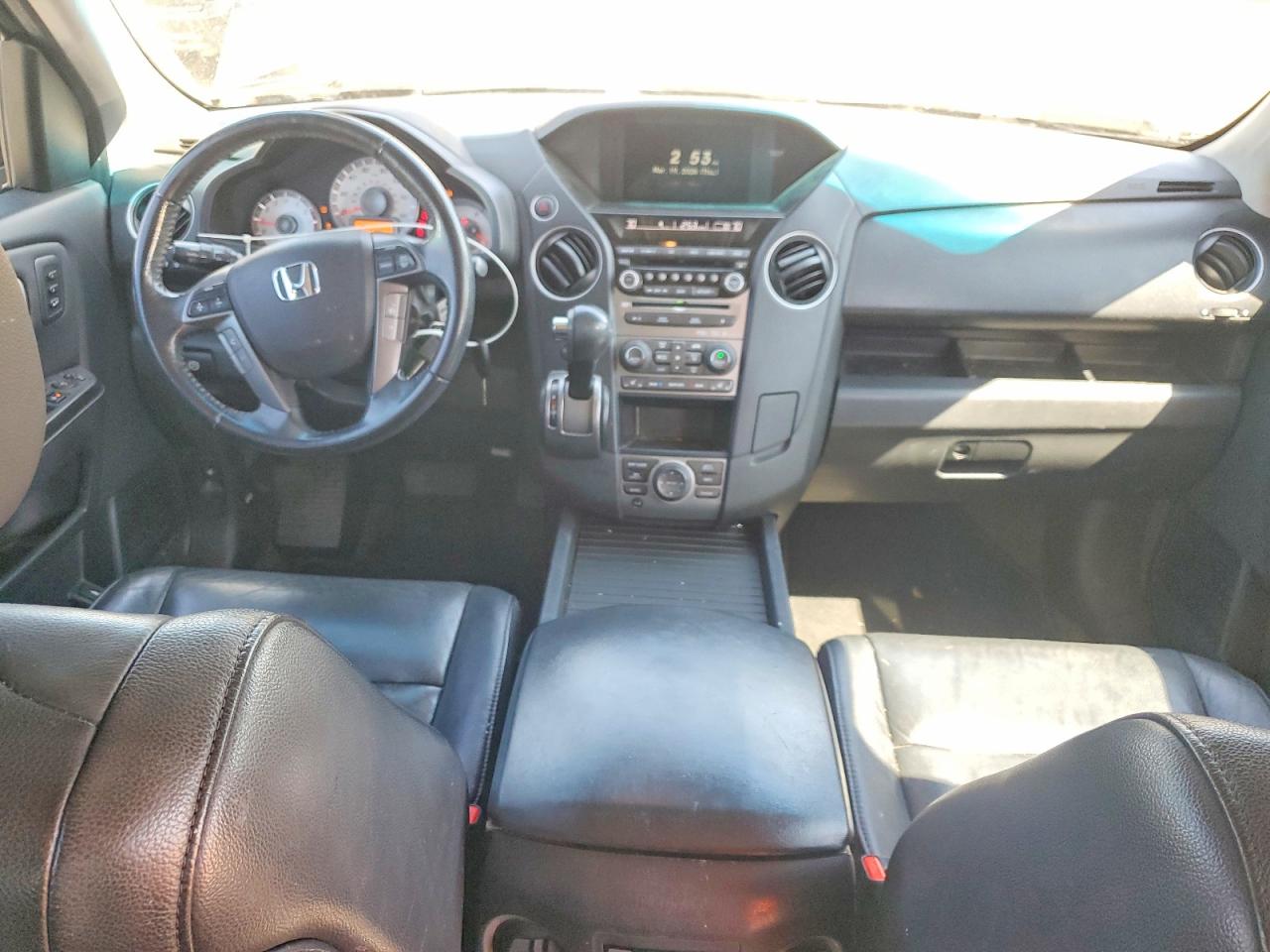 2015 HONDA PILOT photo 8