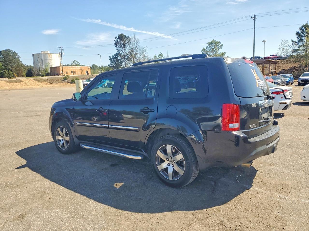 2015 HONDA PILOT photo 2