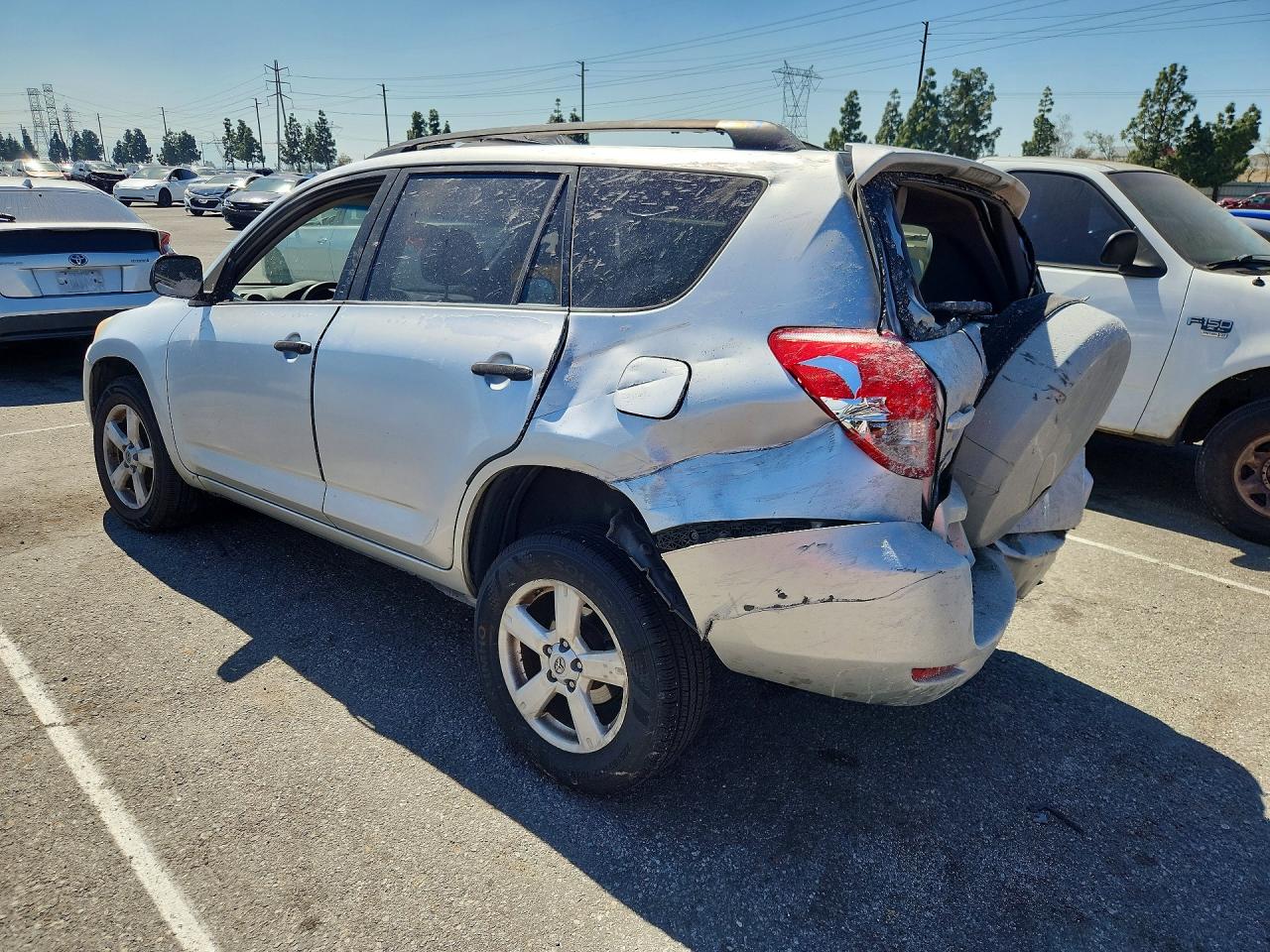 2006 TOYOTA RAV4 BASE photo 4