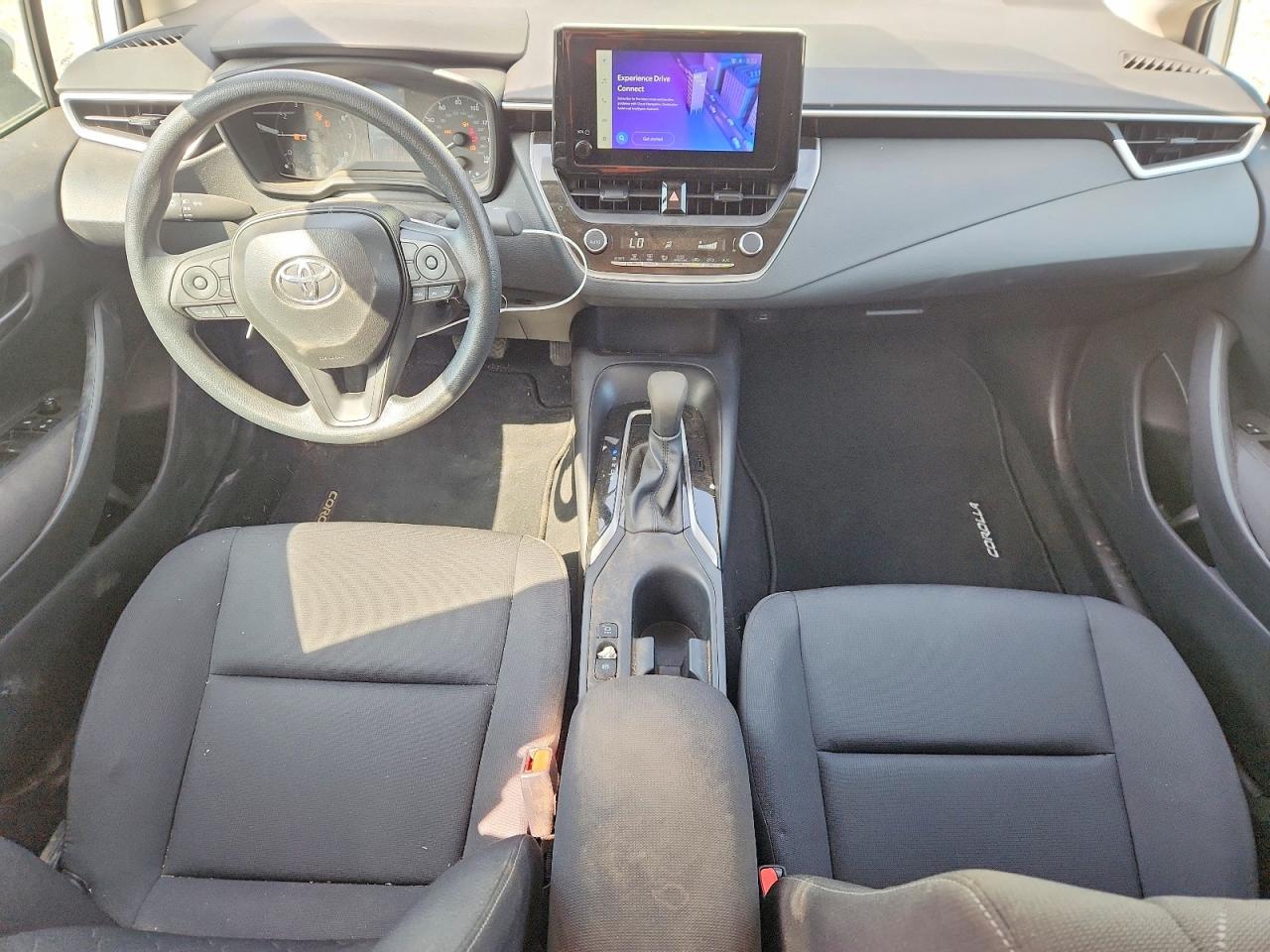 2025 TOYOTA COROLLA LE photo 15