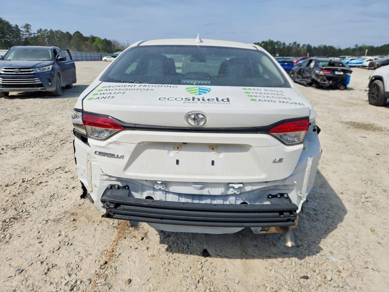 2025 TOYOTA COROLLA LE photo 11