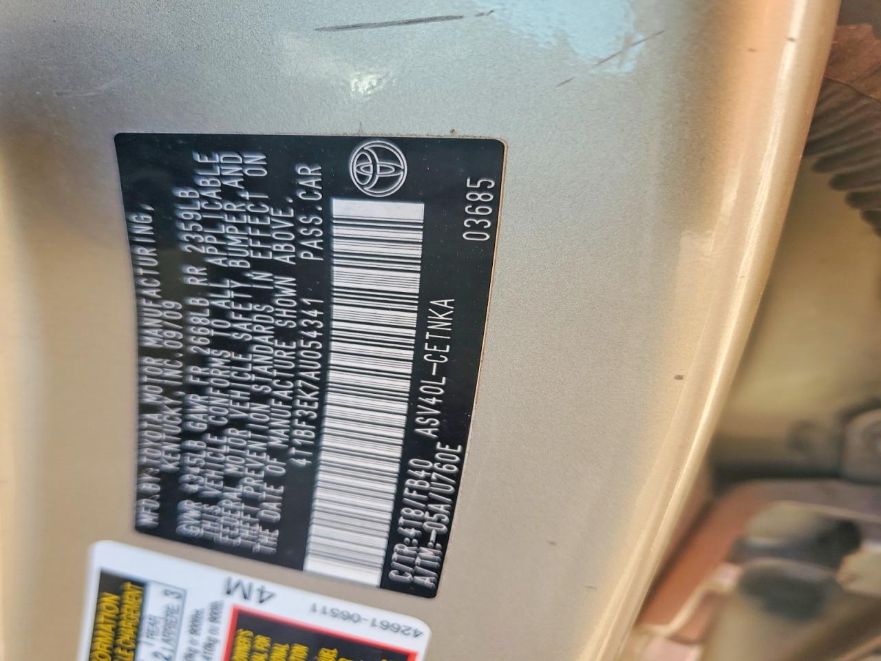 2010 TOYOTA CAMRY LE photo 23