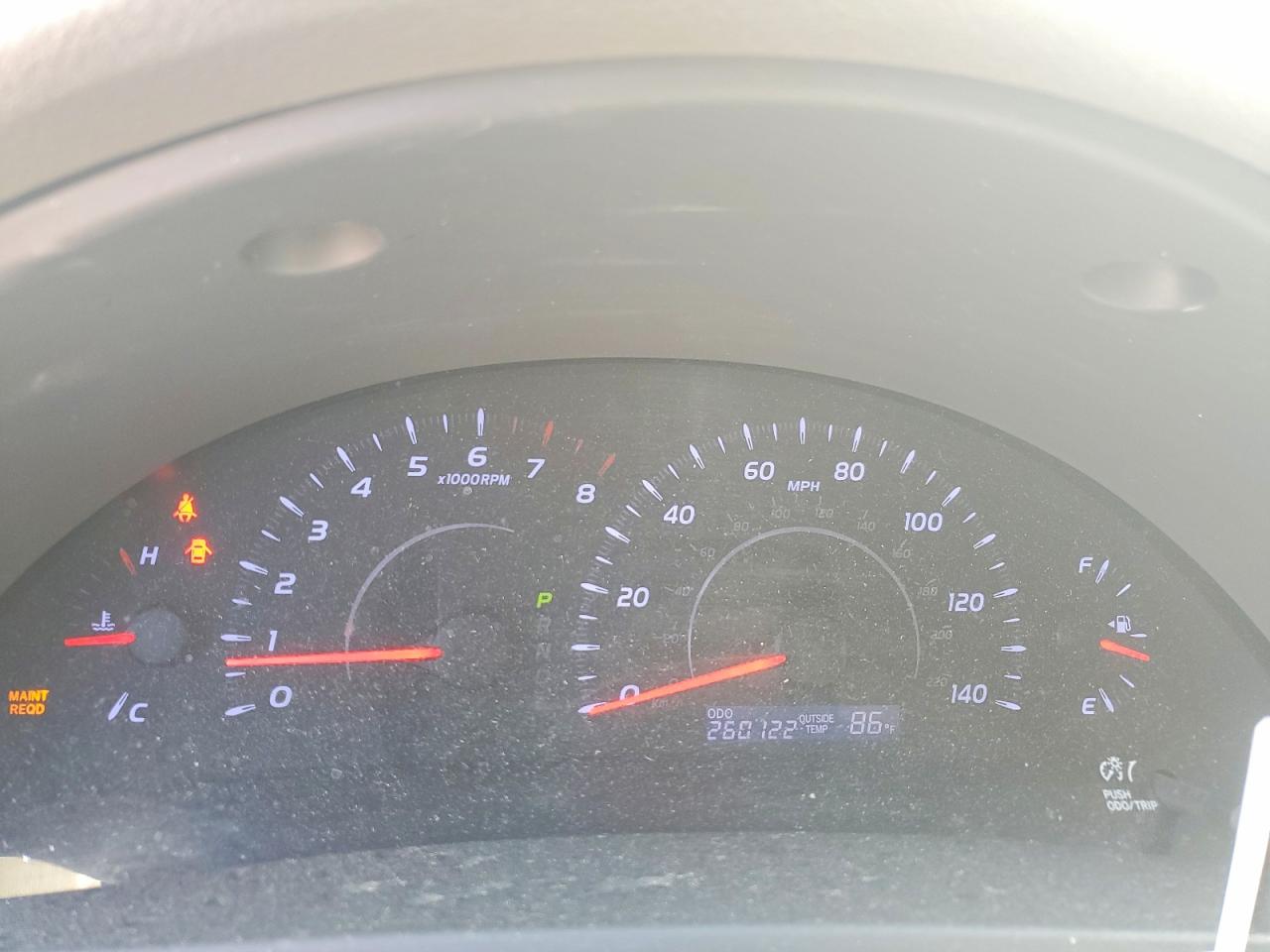 2010 TOYOTA CAMRY LE photo 17