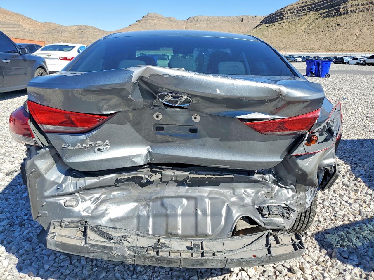 2018 HYUNDAI ELANTRA SE photo 11