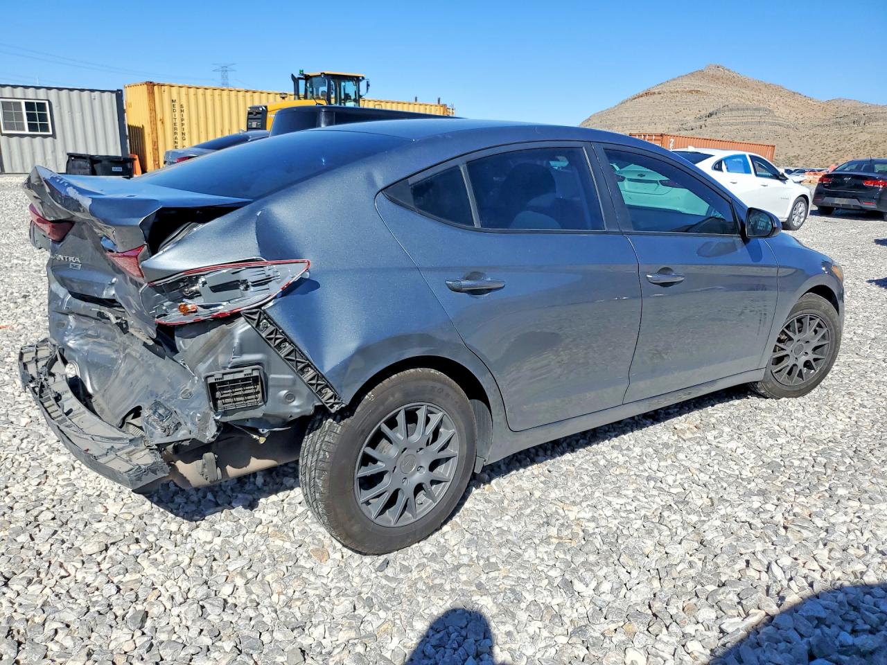 2018 HYUNDAI ELANTRA SE photo 5