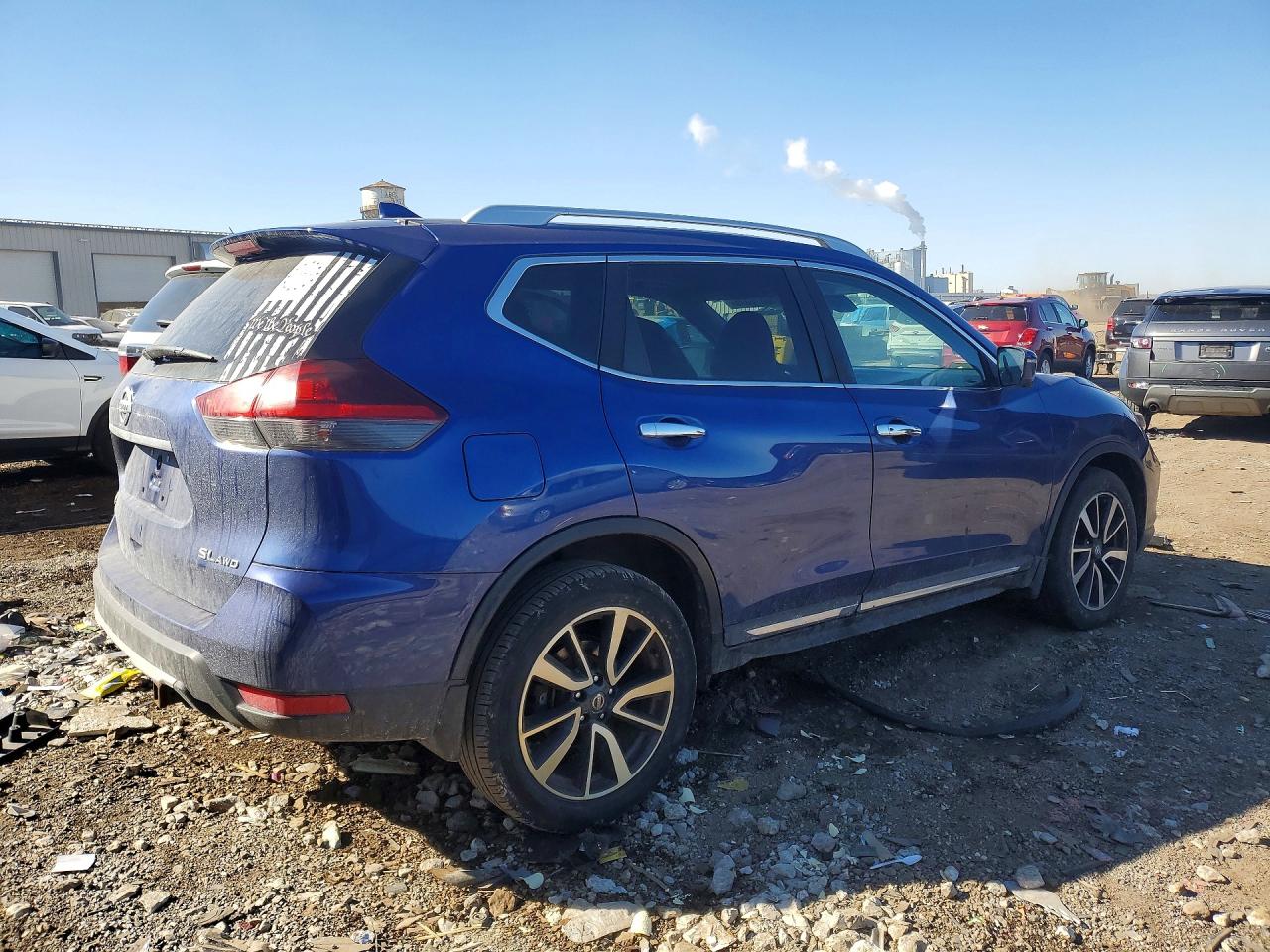 2018 NISSAN ROGUE S photo 5