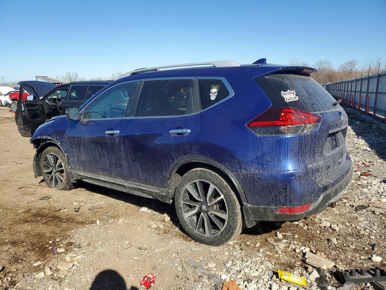 2018 NISSAN ROGUE S photo 3