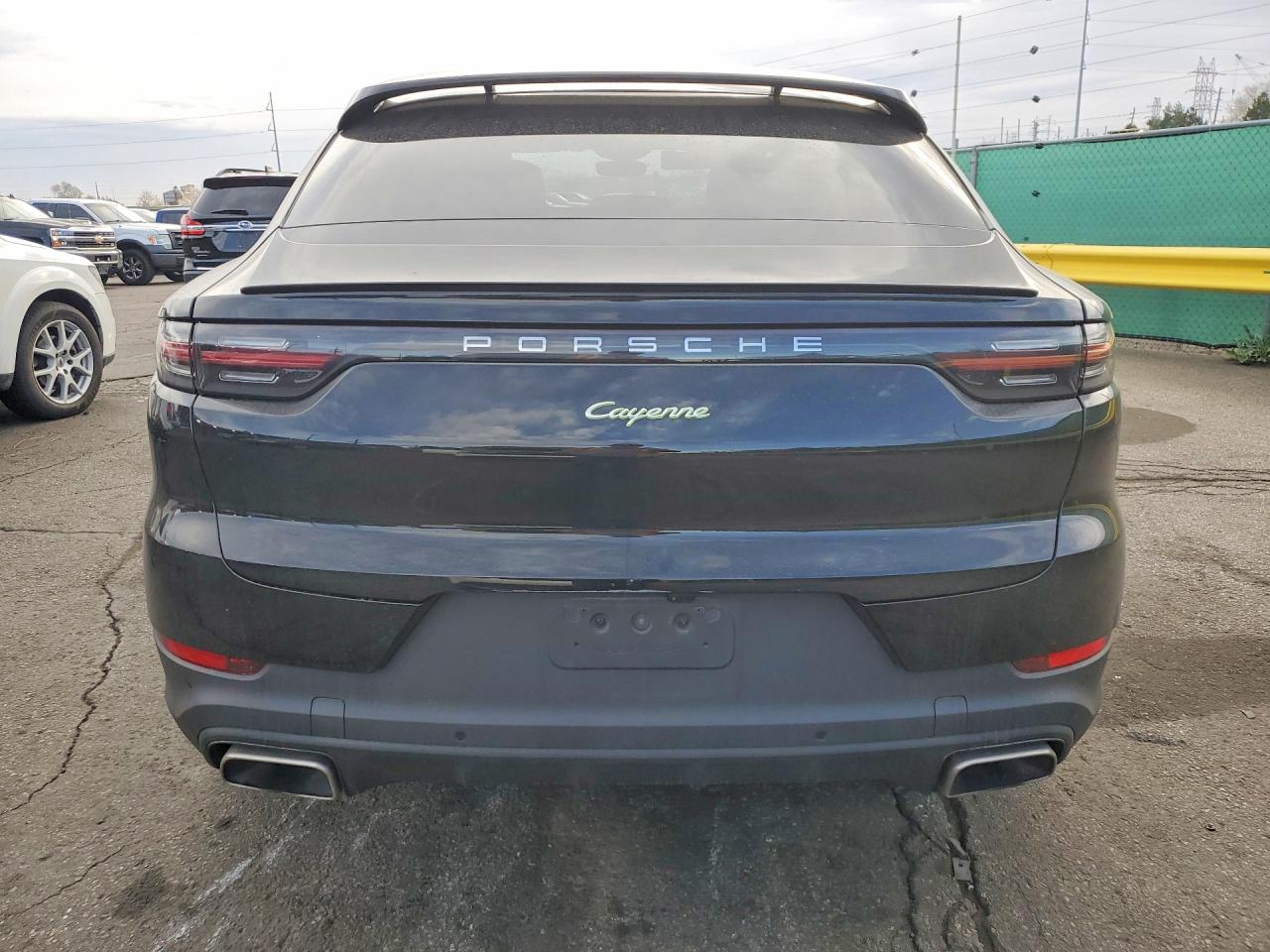 2022 PORSCHE CAYENNE E HYBRID COUPE photo 6
