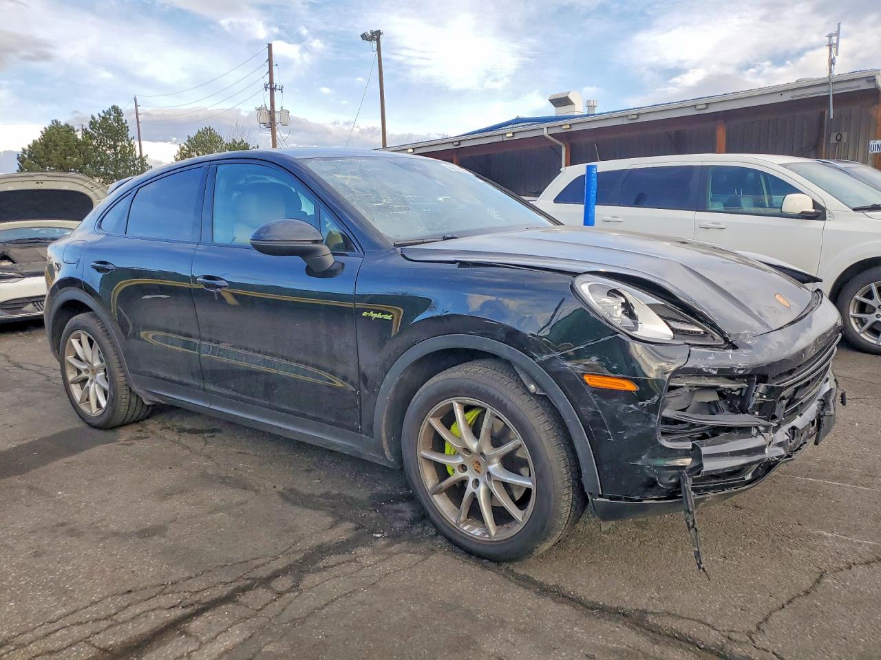 2022 PORSCHE CAYENNE E HYBRID COUPE photo 4