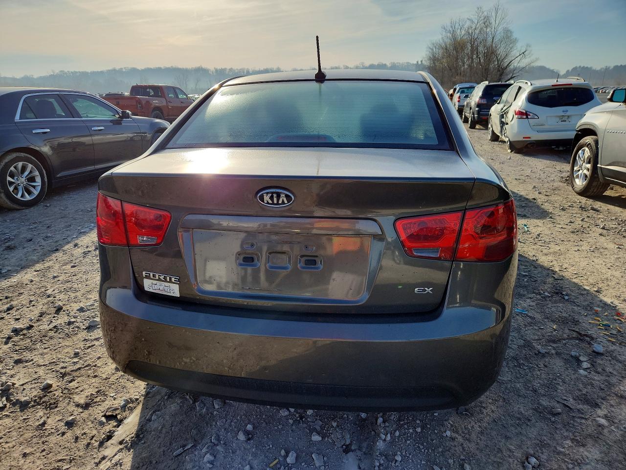 2010 KIA FORTE EX photo 11