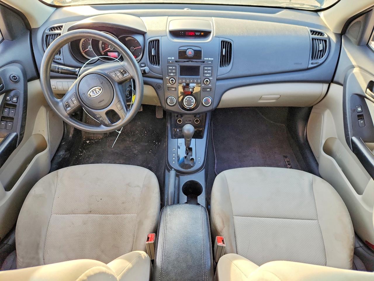 2010 KIA FORTE EX photo 15