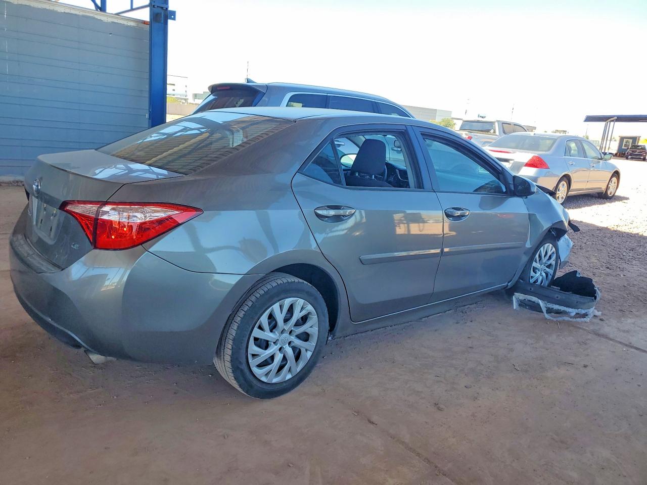 2017 TOYOTA COROLLA LE photo 5