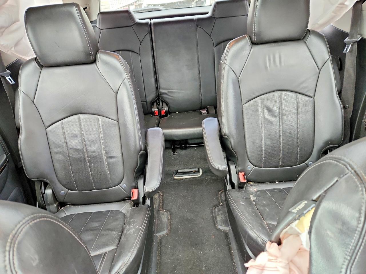 2016 GMC ACADIA DENALI photo 19