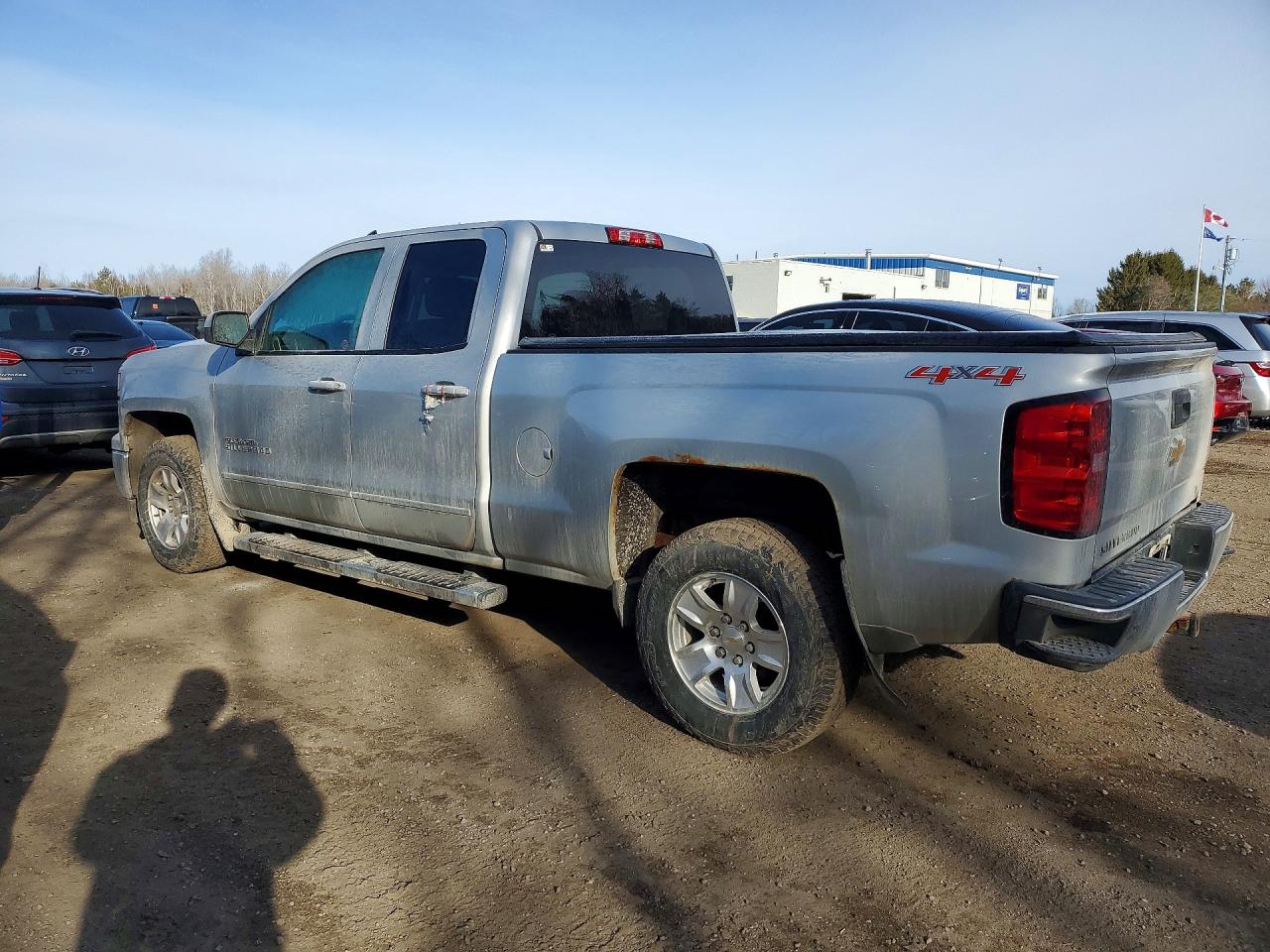 2015 CHEVROLET SILVERADO K1500 LT photo 3