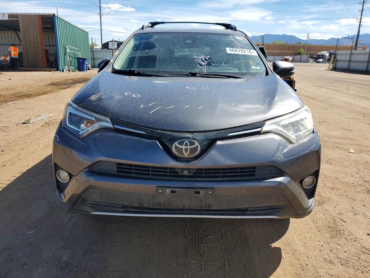 2018 TOYOTA RAV4 LIMITED photo 9