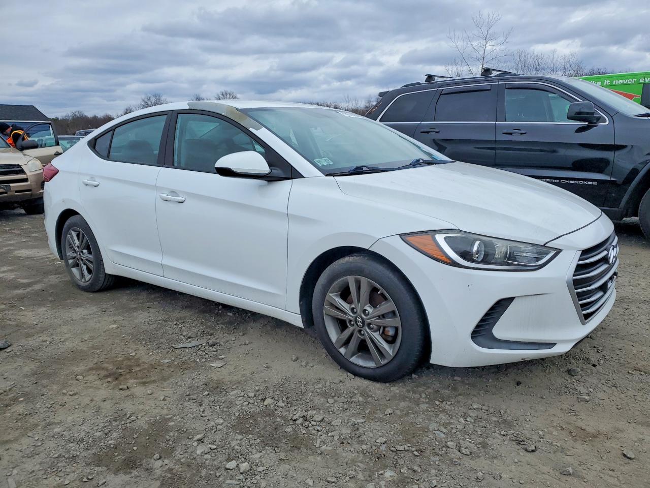 2017 HYUNDAI ELANTRA SE photo 7