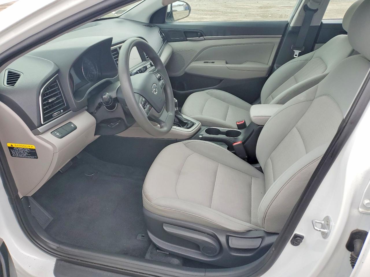 2017 HYUNDAI ELANTRA SE photo 13