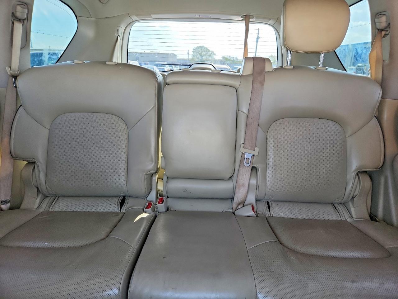 2018 INFINITI QX80 BASE photo 19