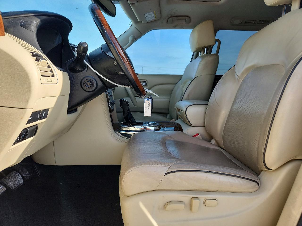 2018 INFINITI QX80 BASE photo 13