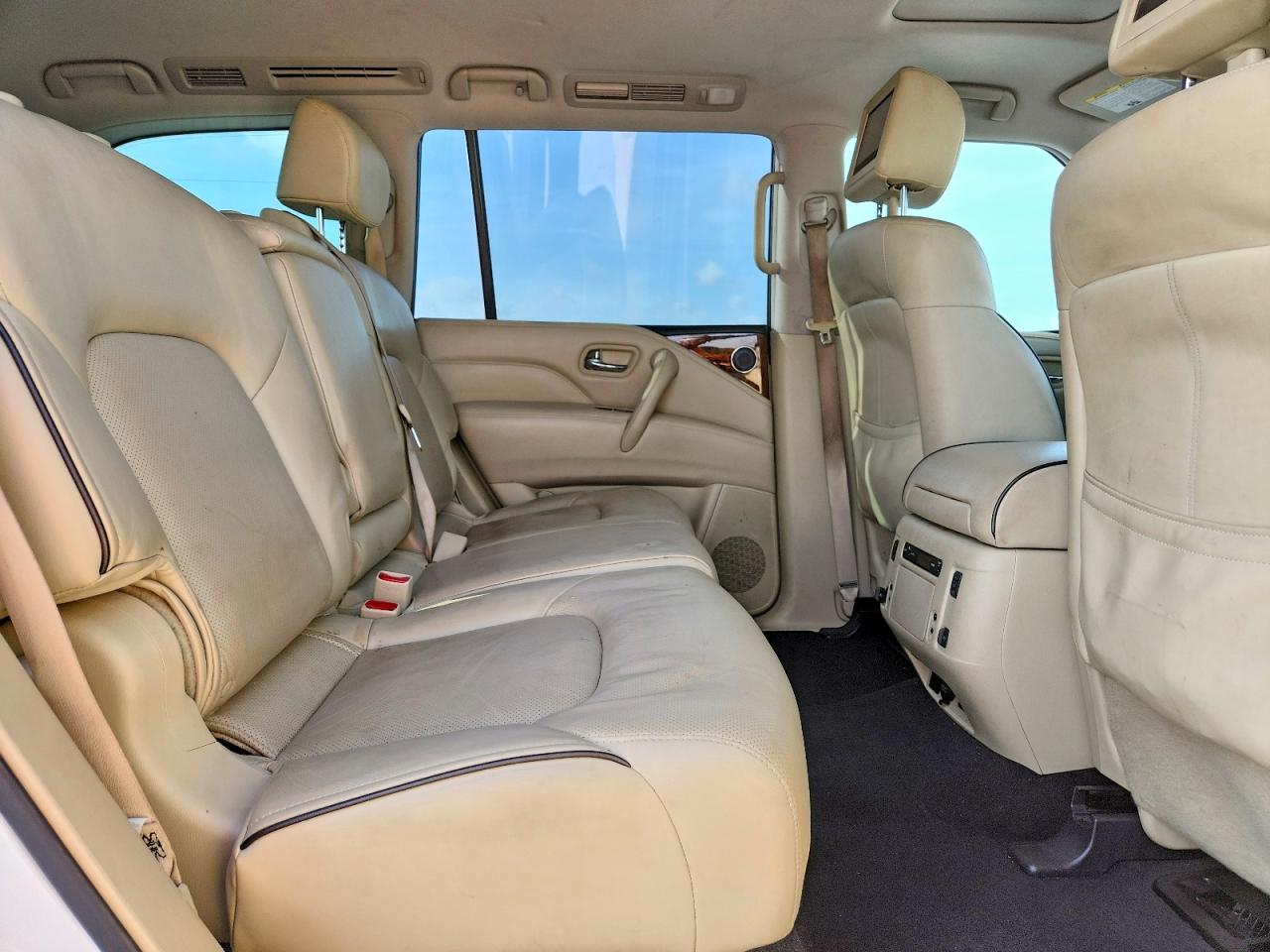 2018 INFINITI QX80 BASE photo 21