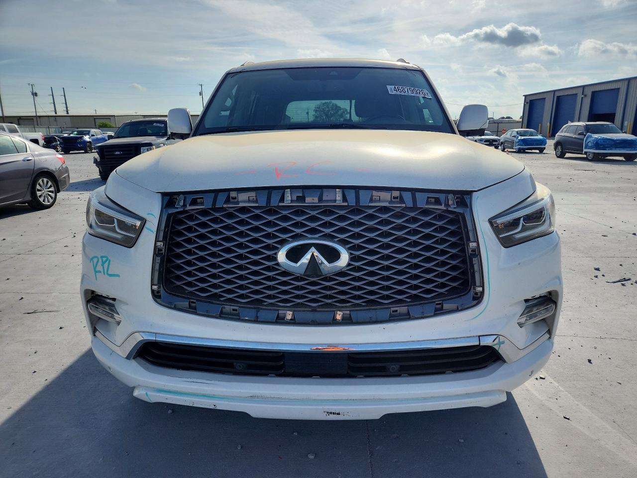 2018 INFINITI QX80 BASE photo 9