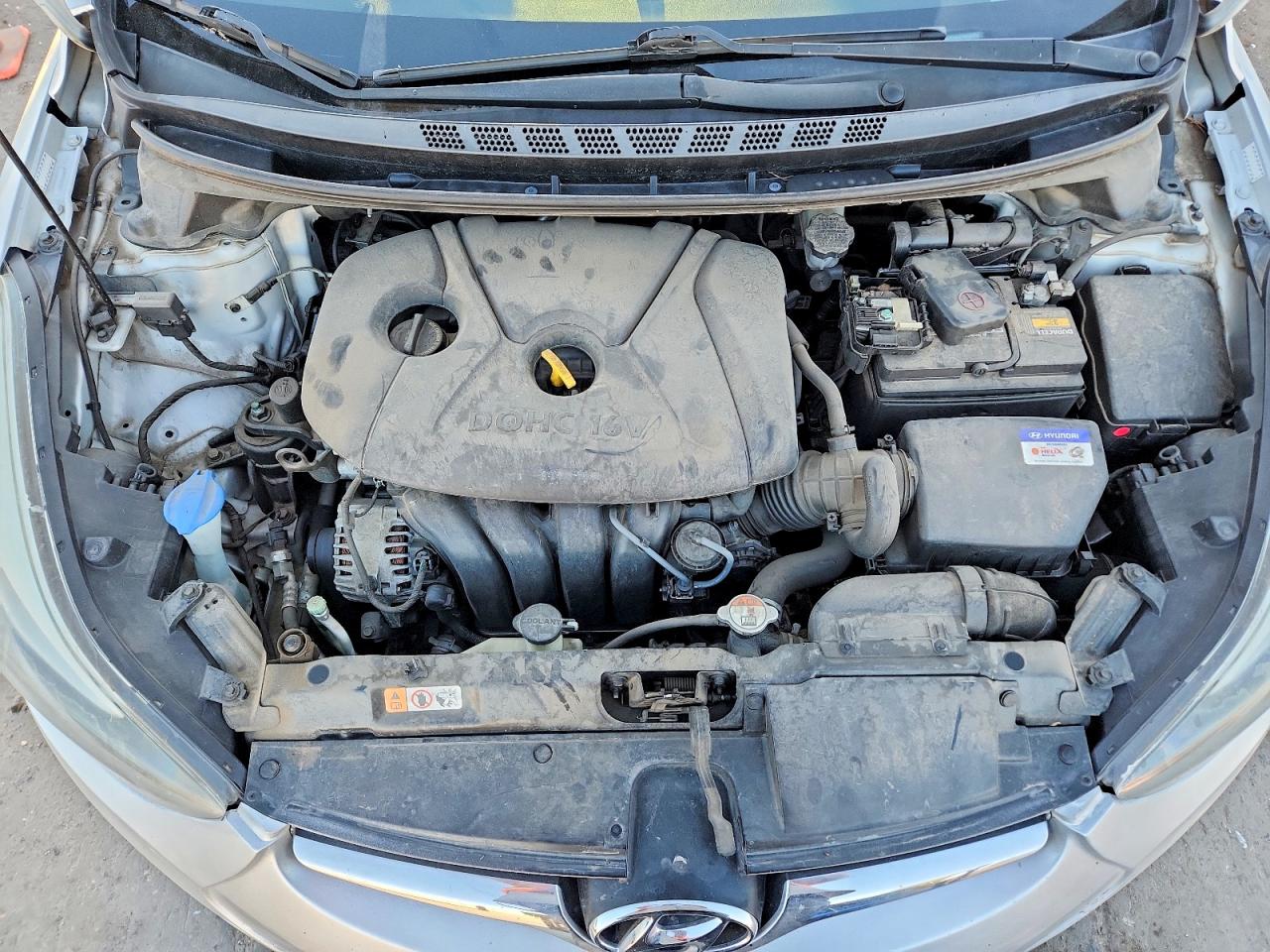2016 HYUNDAI ELANTRA SE photo 11