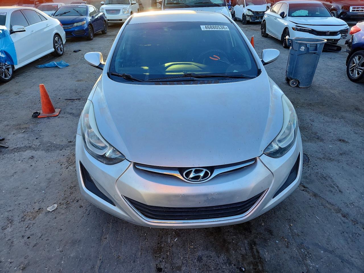 2016 HYUNDAI ELANTRA SE photo 5