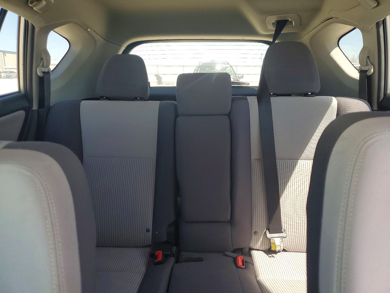 2014 TOYOTA RAV4 XLE photo 10