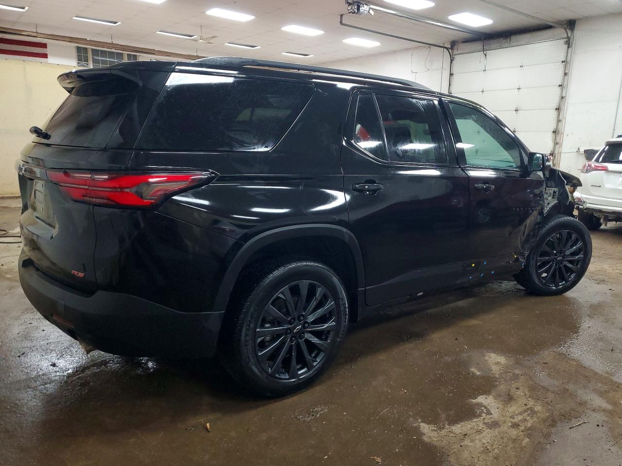 2023 CHEVROLET TRAVERSE RS photo 5