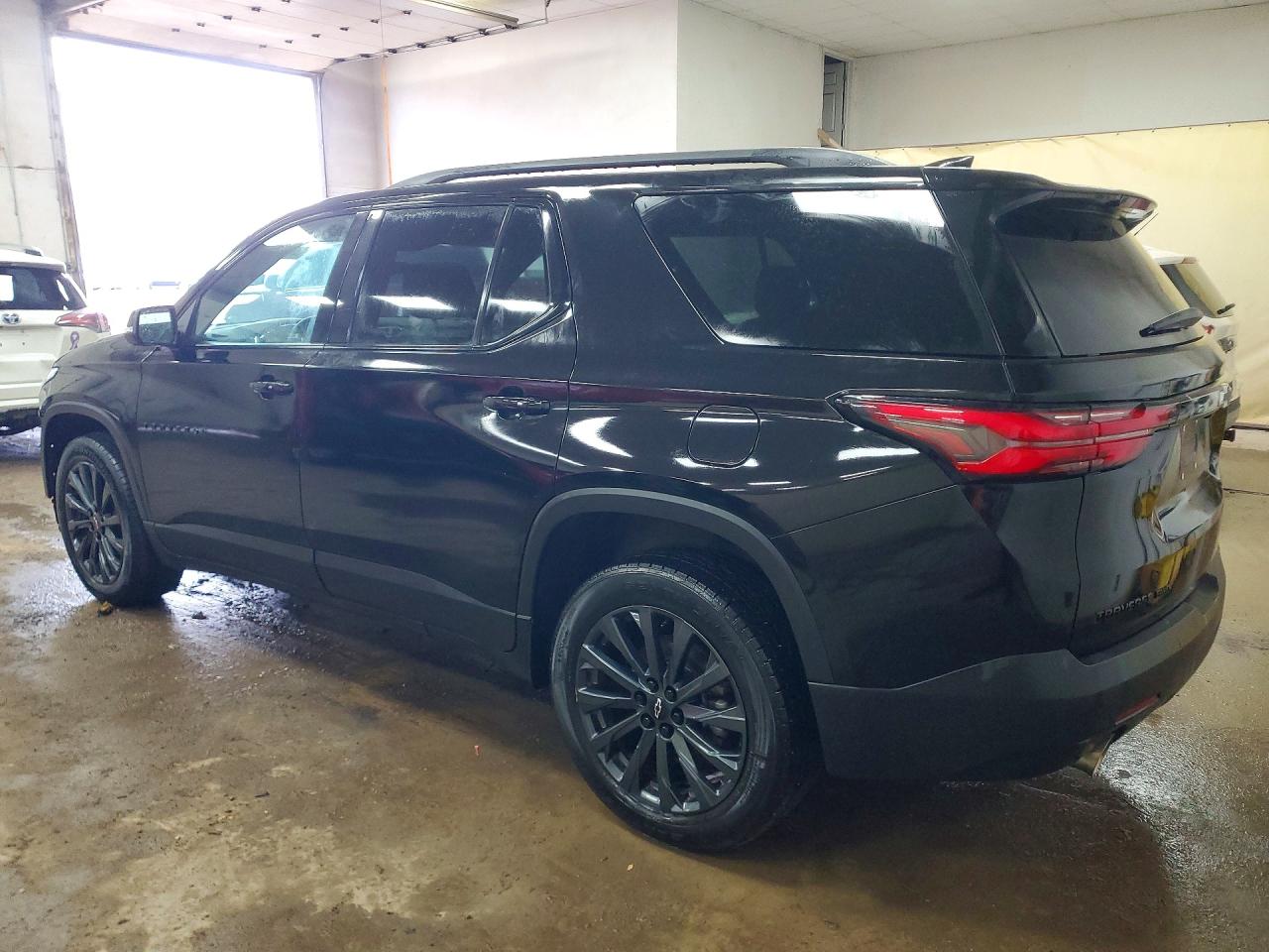 2023 CHEVROLET TRAVERSE RS photo 3