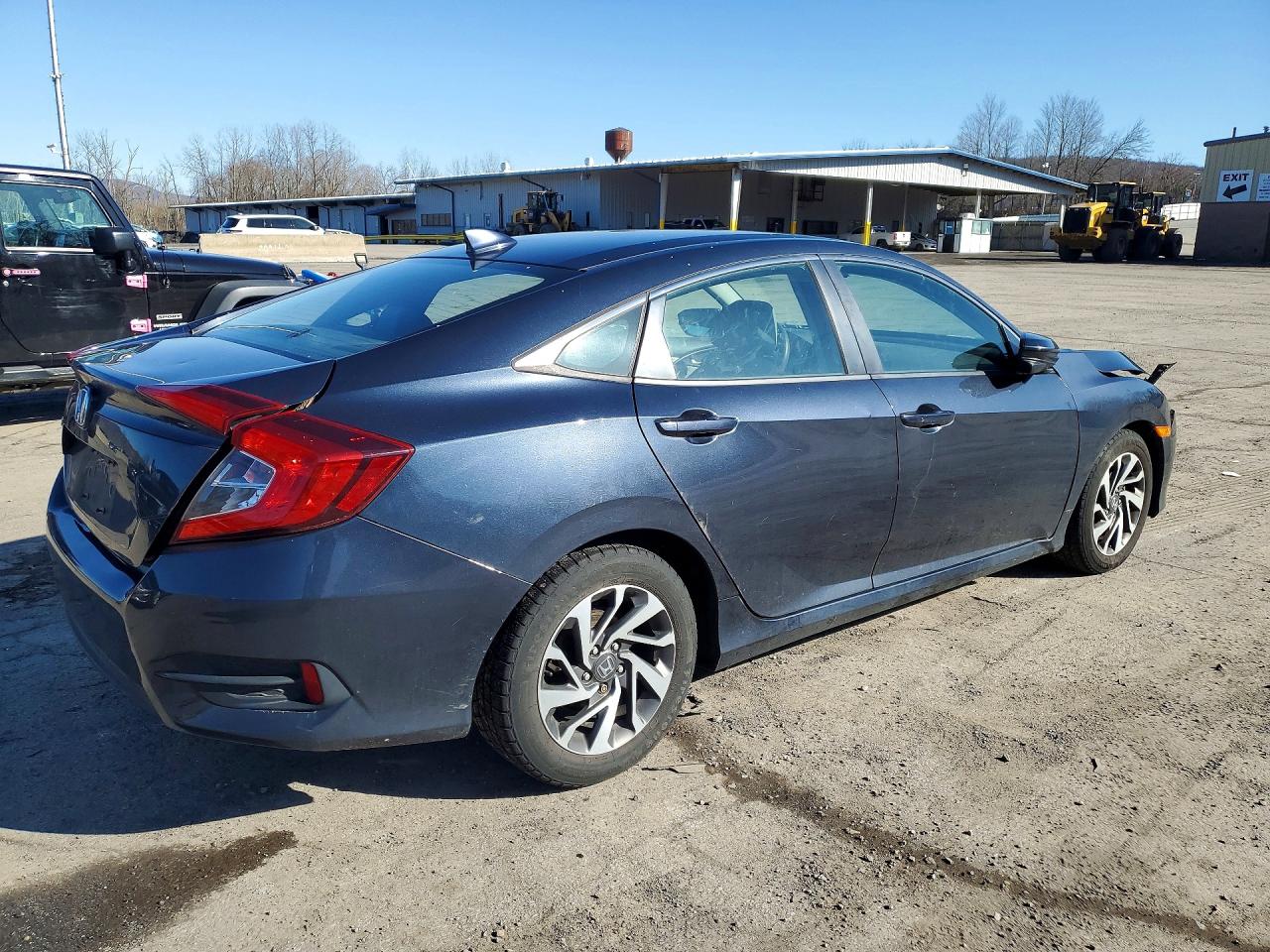 2017 HONDA CIVIC photo 3